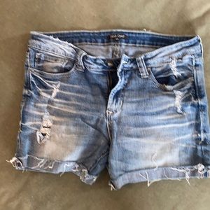 Dear John cut-off shorts